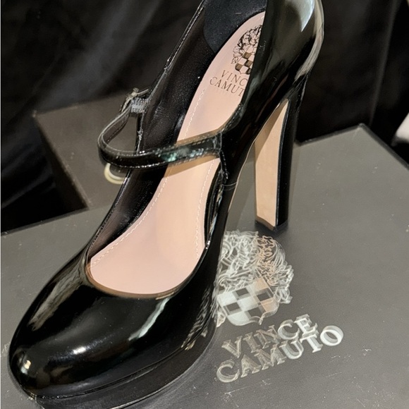 Black Patent Leather Heels by Vince Camuto size 10 - Picture 2 of 5